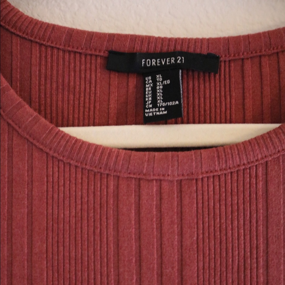 Forever 21 Ribbed Top - Picture 3 of 3